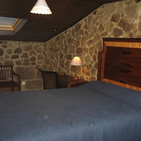Casa Do Castelo De Celorico Gasthof Celorico Da Beira