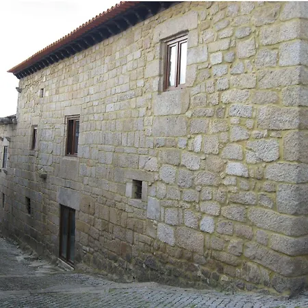 Casa Do Castelo De Celorico *