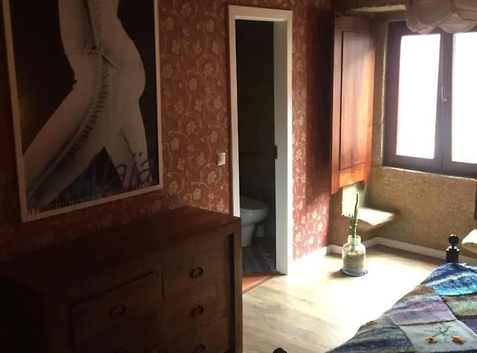 Casa Do Castelo De Celorico بيت ضيافة 3*